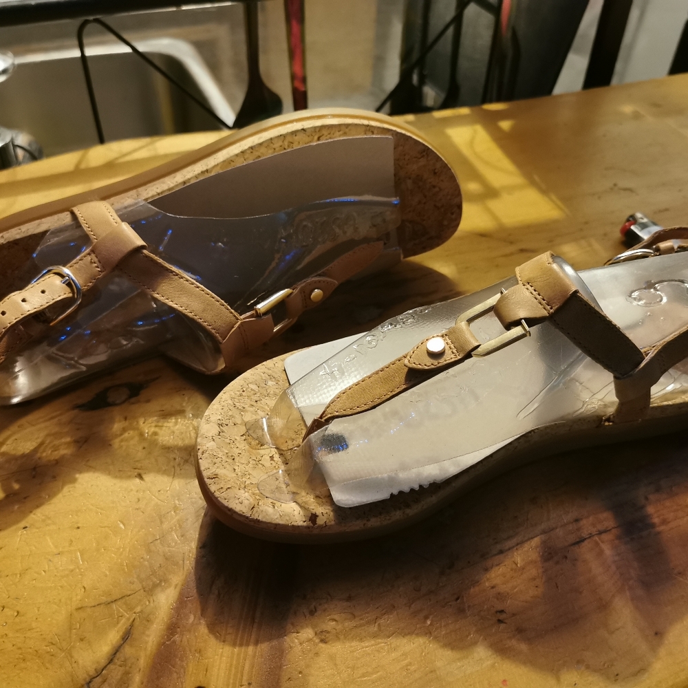Women's Tan Sandals